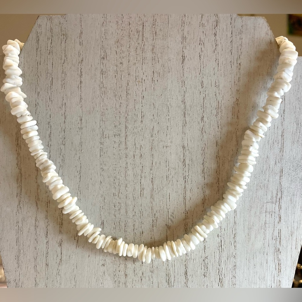 Vintage White Puka Shell necklace